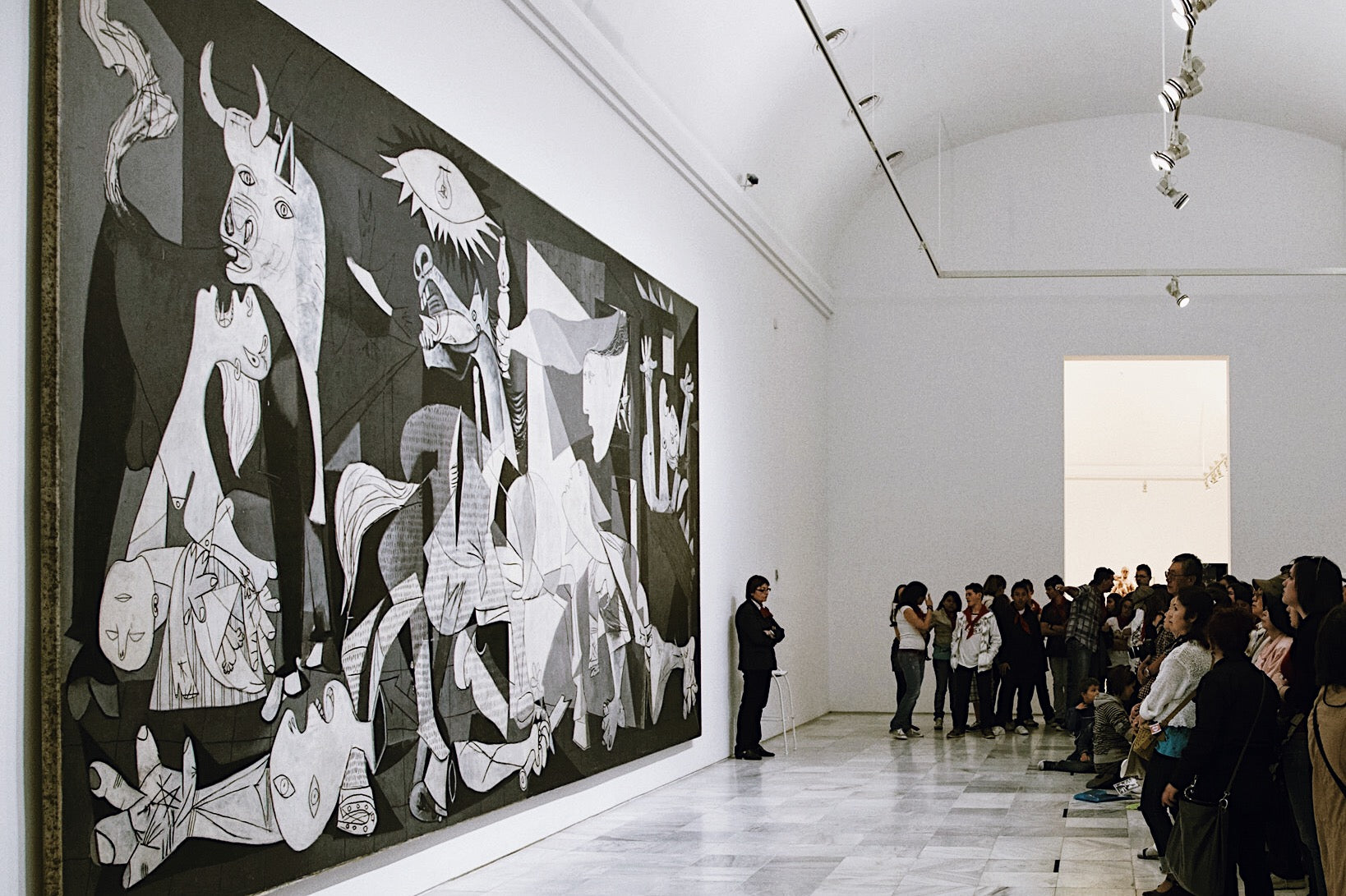 Museo Reina Sofía: Innovación y Revolución Artística