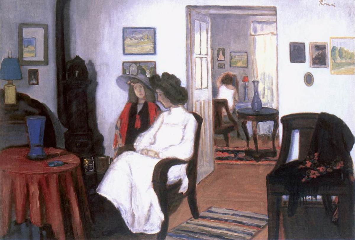 Beyaz duvar, kahverengi mobilyalar