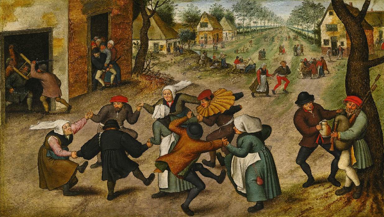 Calle del Pueblo con Campesinos Bailando