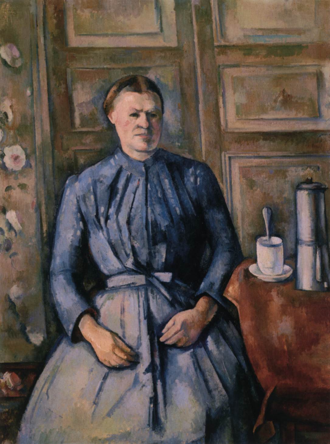 Femme avec cafetière