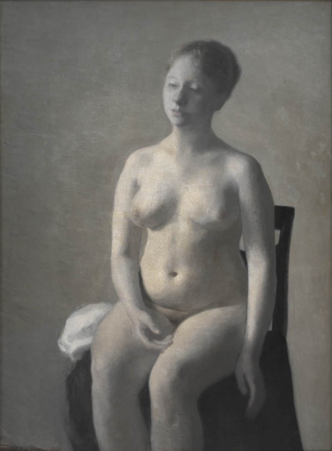 Assiette nue féminine