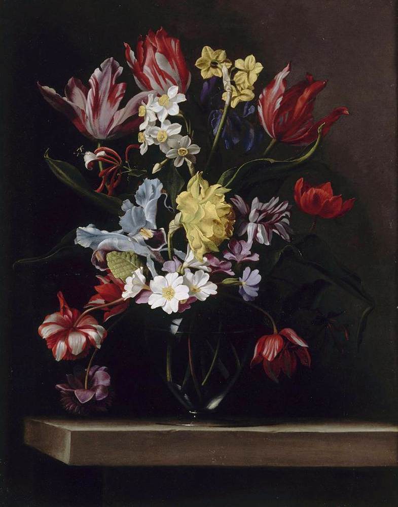 Fleurs en vase dans l'étagère