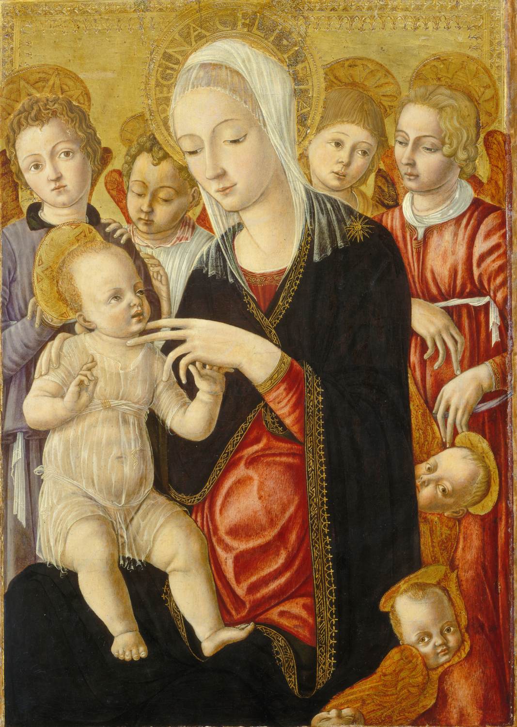 La vierge et l'enfant avec des anges et des chérubins