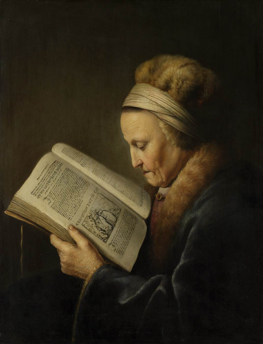 Anciana Leyendo una Biblia