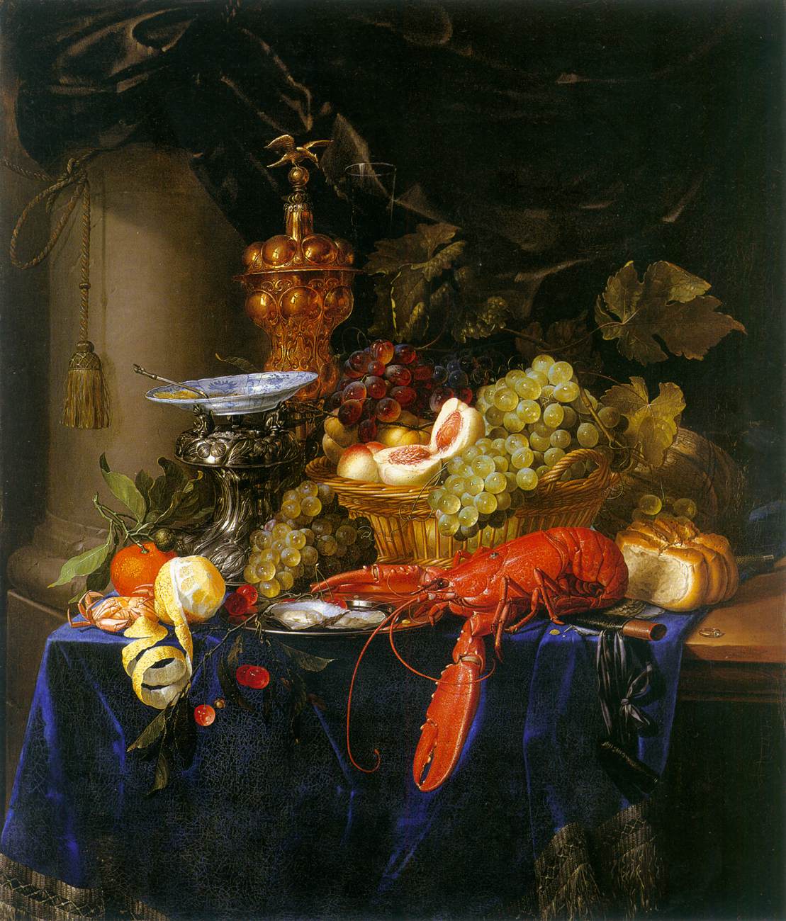 Meyve natürmort, bir ıstakoz ve altın gümüş fincan