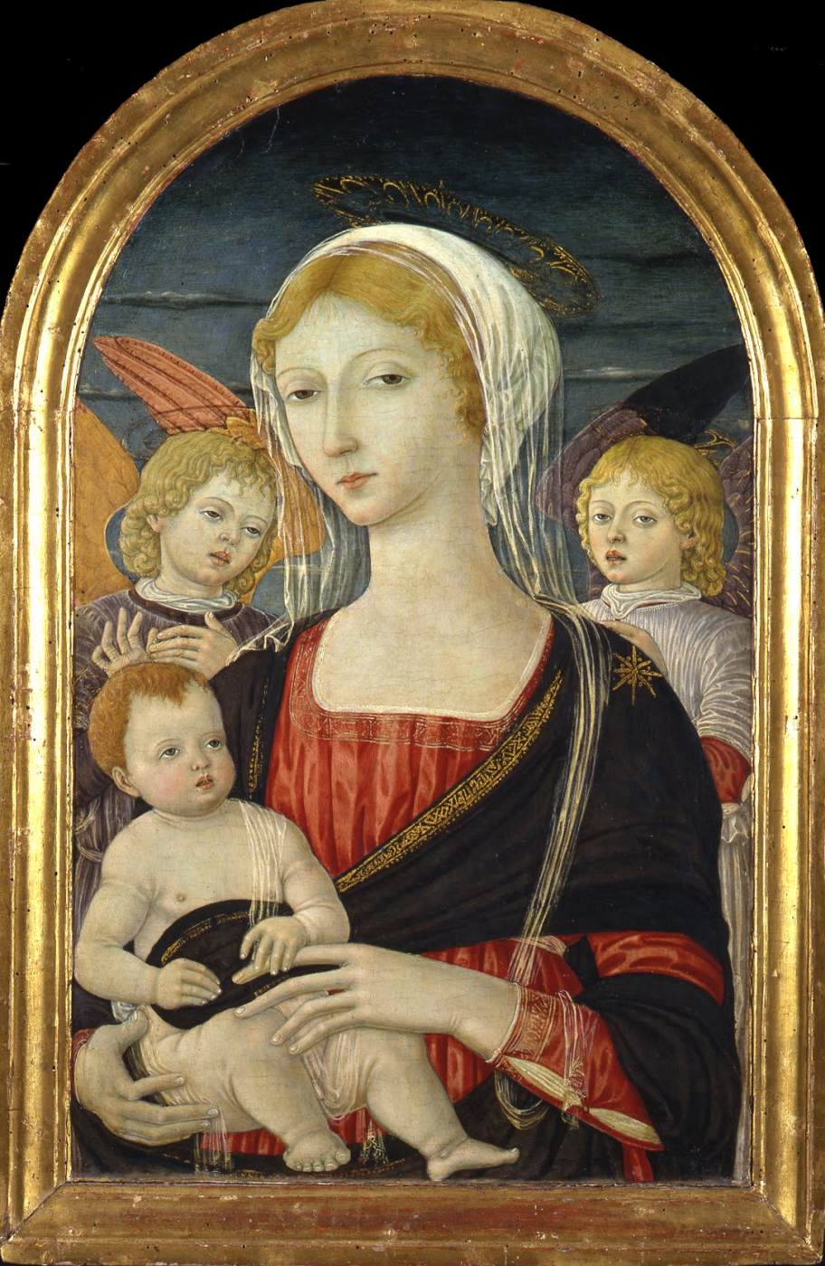 La vierge avec l'enfant et les anges